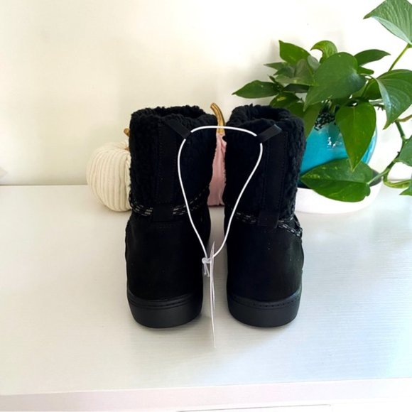 Old Navy | Faux Fur Suede Lined Sherpa Boots Blackjack Black Winter New Size 7 - Picture 9 of 13